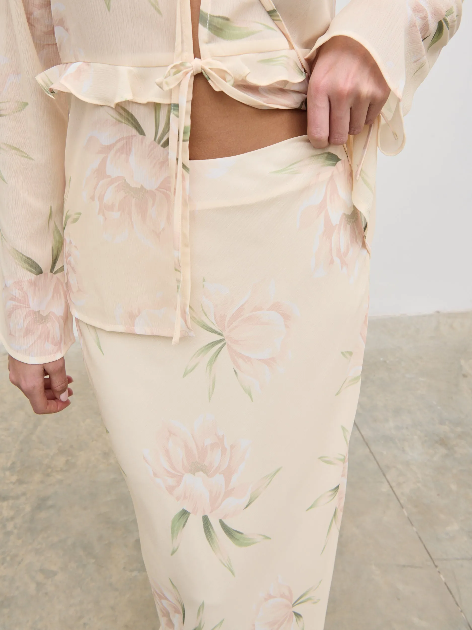 Leoni Maxi Skirt - Cream Floral sold by Pretty Lavish product image thumbnail 4