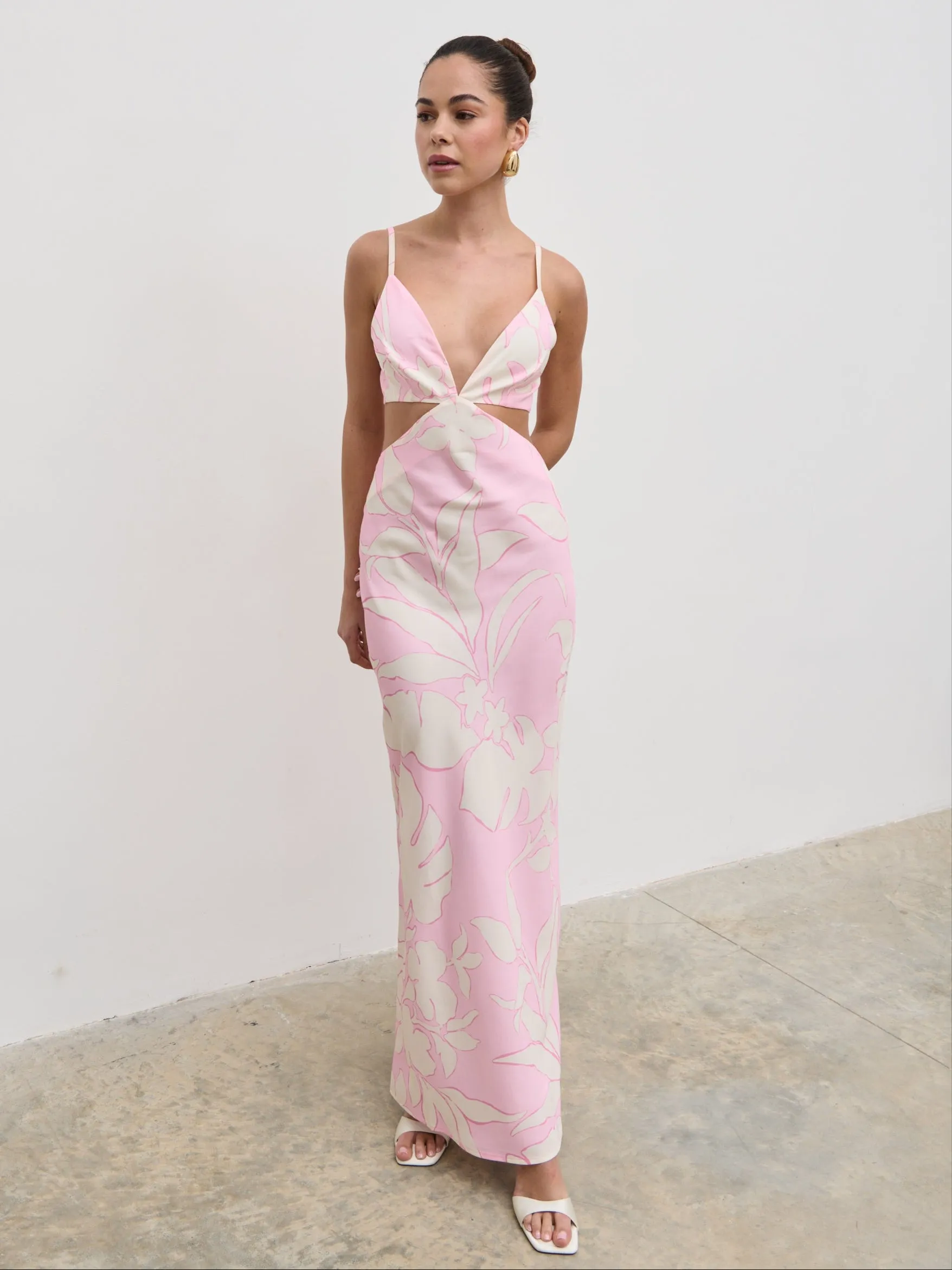 Nellie Cut Out Maxi Dress - Peony Floral sold by Pretty Lavish product image thumbnail 4
