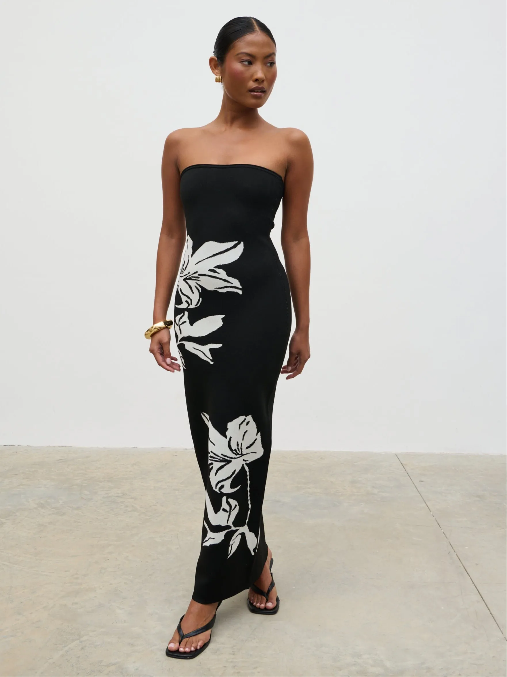 Milena Floral Bandeau Knit Midaxi Dress - Black and Cream sold by Pretty Lavish product image thumbnail 4