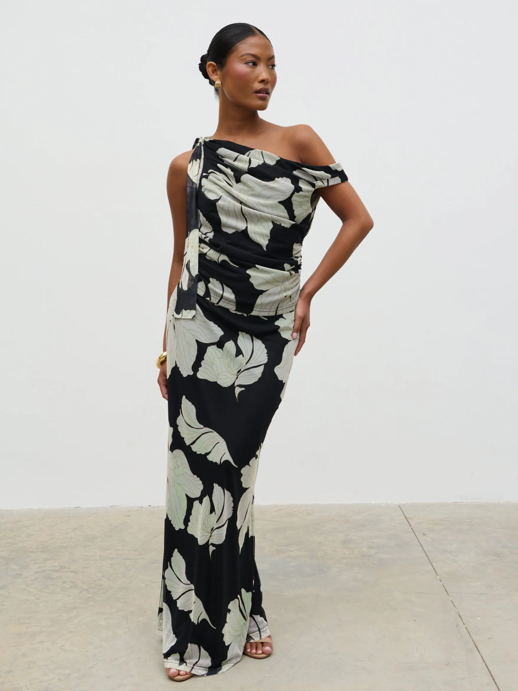 Shea Jersey Maxi Skirt - Monochrome Floral sold by Pretty Lavish product image thumbnail 4