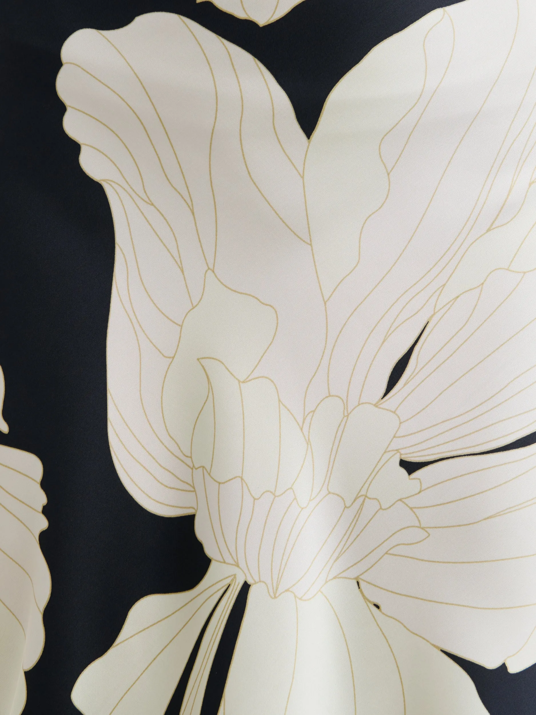 Keisha Scarf Maxi Dress - Large Scale Monochrome Floral sold by Pretty Lavish product image thumbnail 4