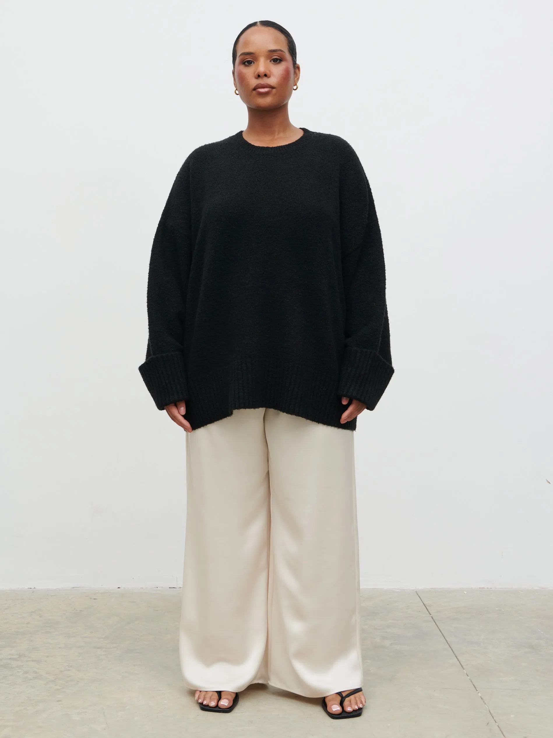 Camille Oversized Borg Jumper Curve - Black sold by Pretty Lavish