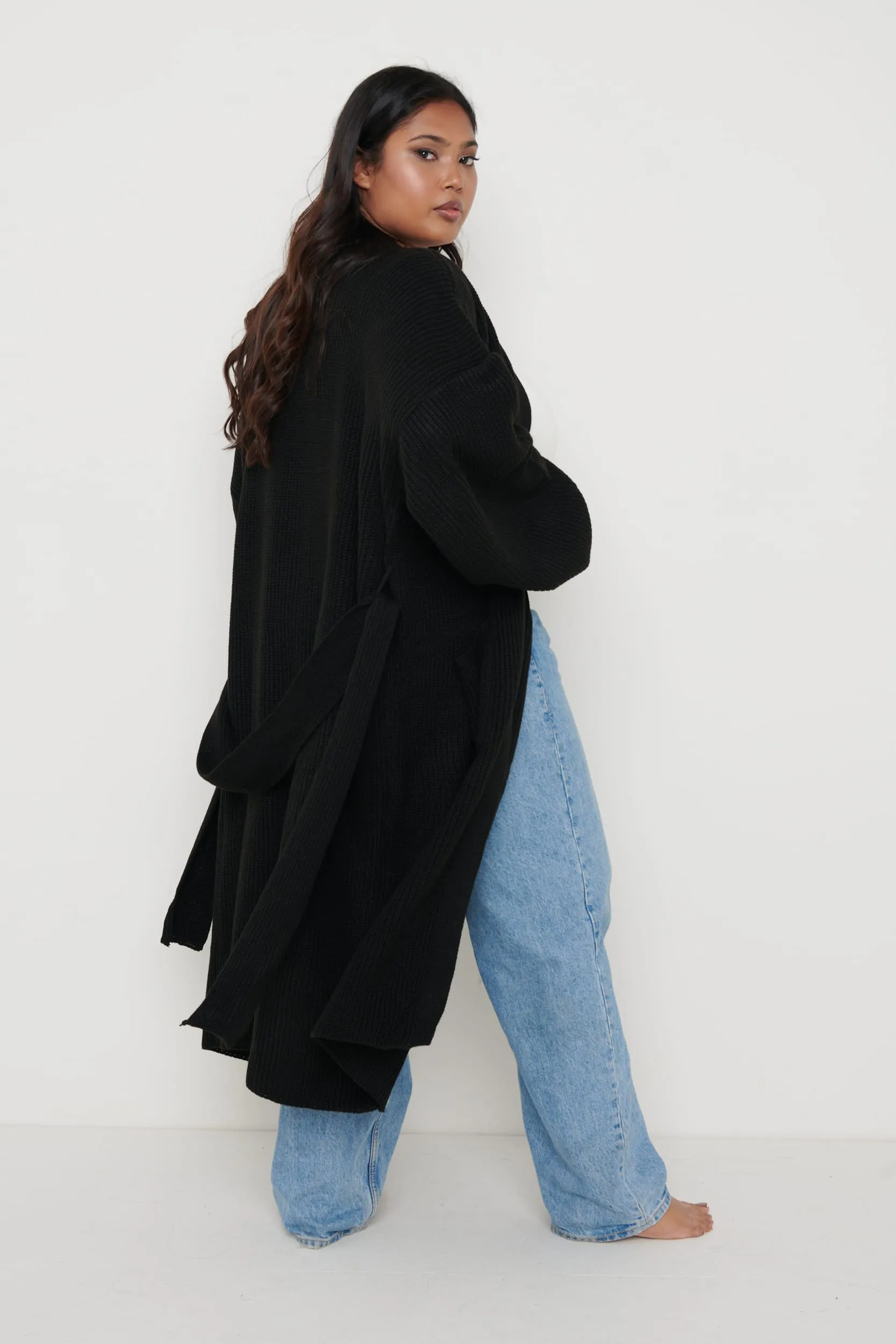 Curve Arden Midi Tie Cardigan - Black sold by Pretty Lavish product image thumbnail 2