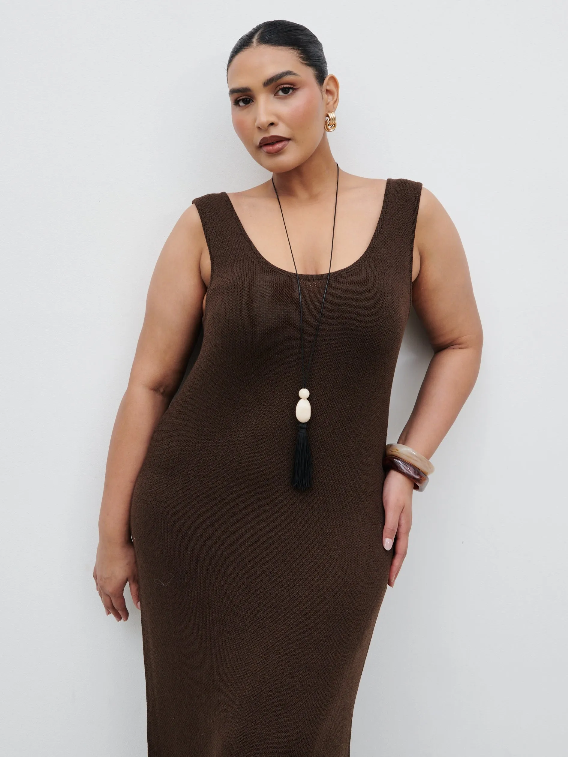Dora Maxi Dress Curve - Chocolate Brown sold by Pretty Lavish product image thumbnail 2