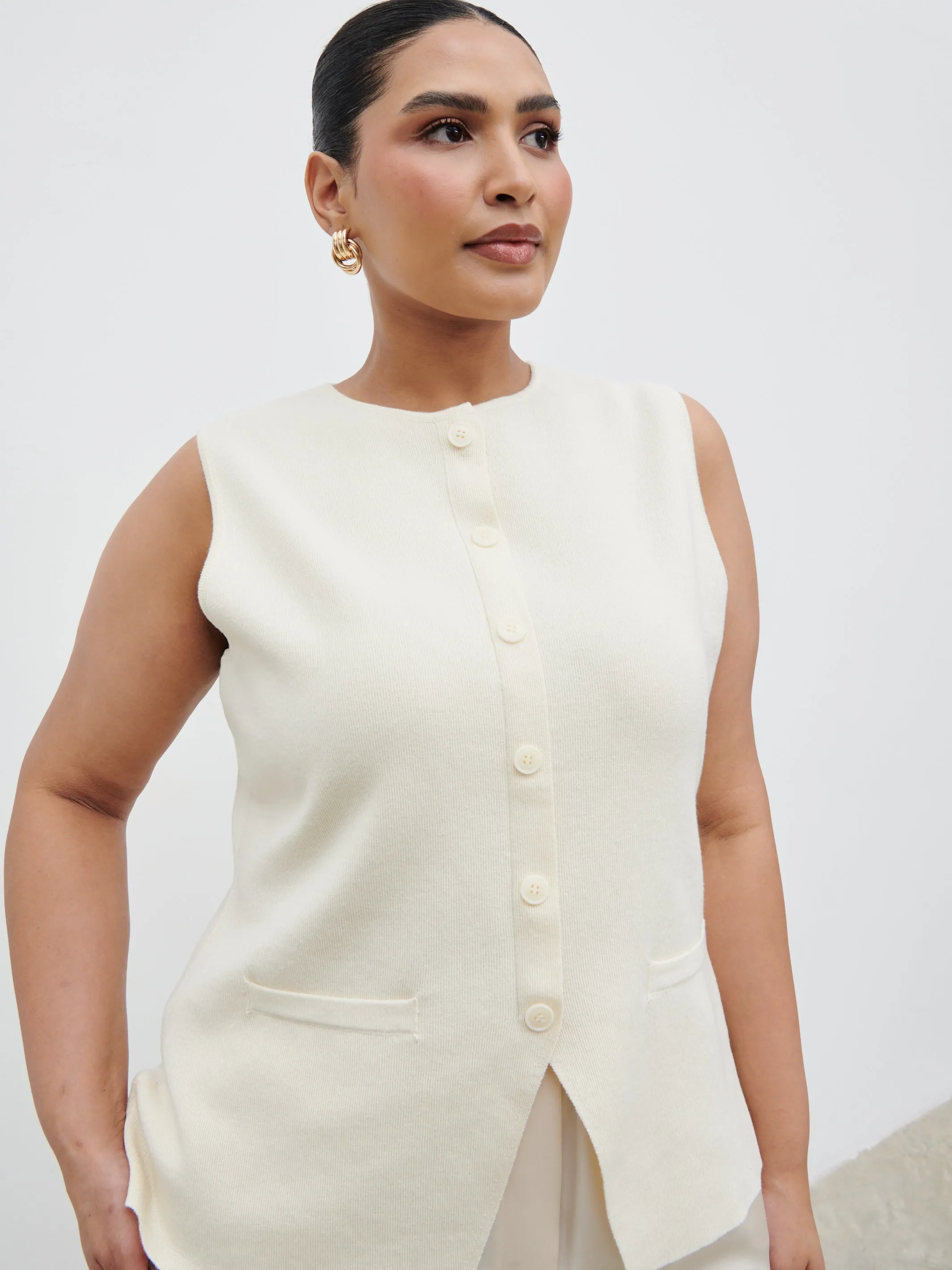 Alba Knit Longline Waistcoat Curve - Cream sold by Pretty Lavish product image thumbnail 2