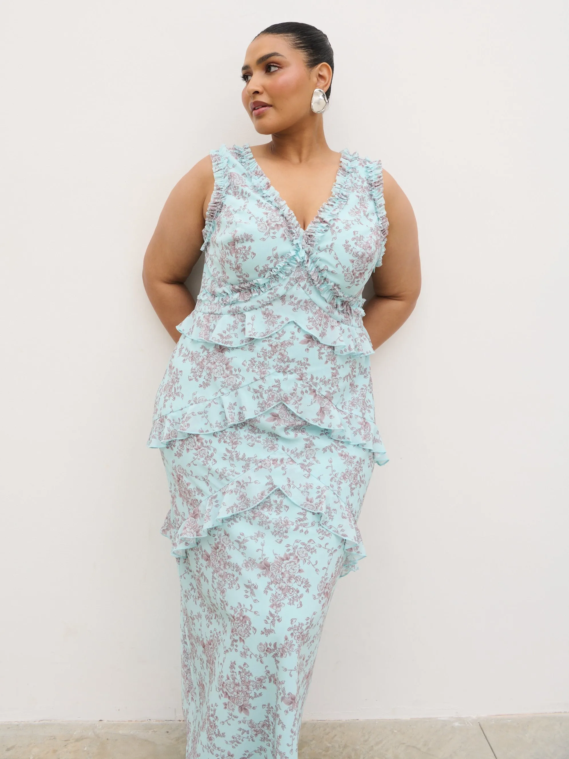 Aurelia Ruffle Maxi Dress Curve - Seaspray and Brown Floral sold by Pretty Lavish product image thumbnail 2