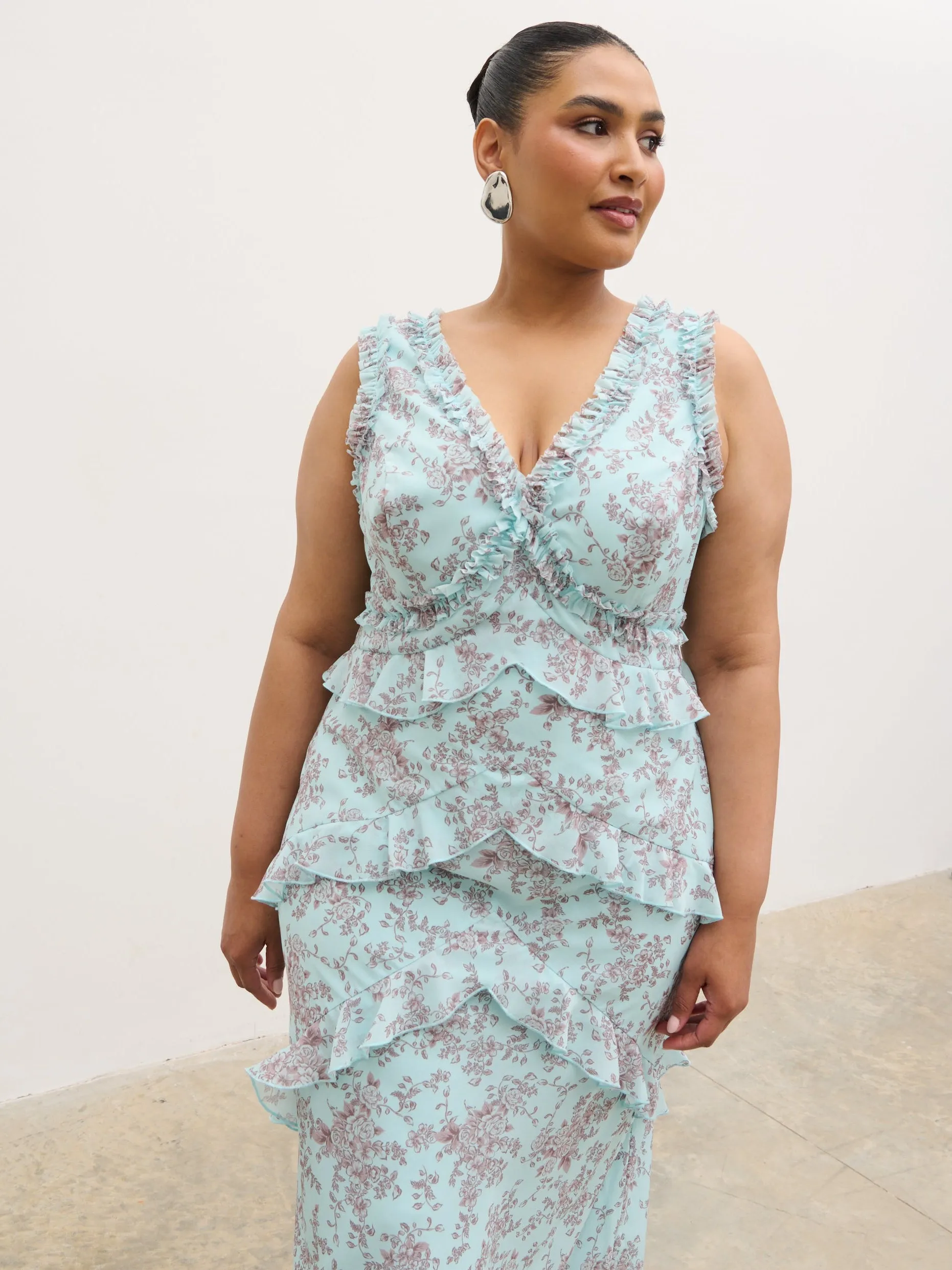 Aurelia Ruffle Maxi Dress Curve - Seaspray and Brown Floral sold by Pretty Lavish product image thumbnail 3