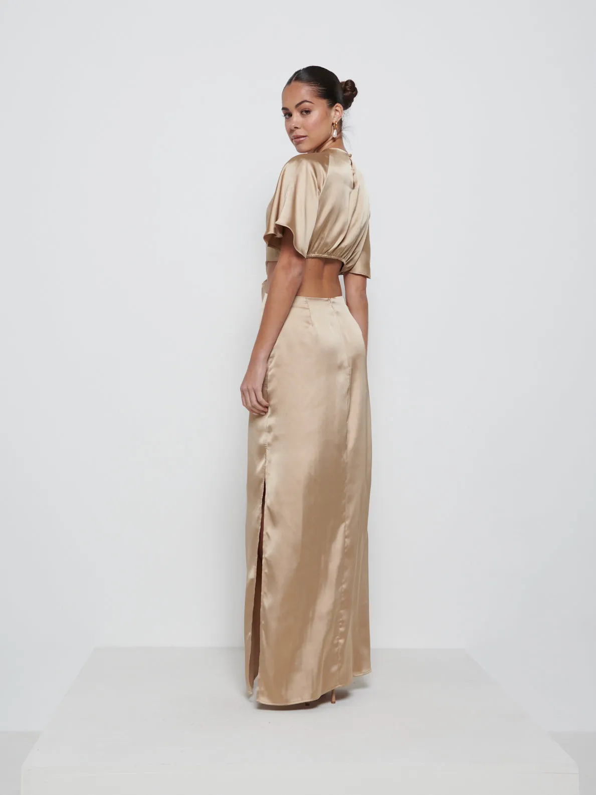 Zara Twist Knot Bridesmaid Dress - Bronze sold by Pretty Lavish product image thumbnail 3