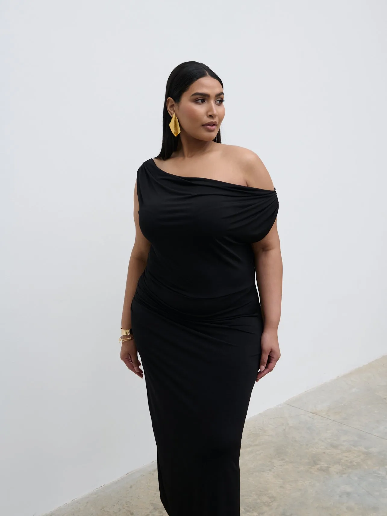 Janece Asymmetric Jersey Dress Curve - Black sold by Pretty Lavish product image thumbnail 4