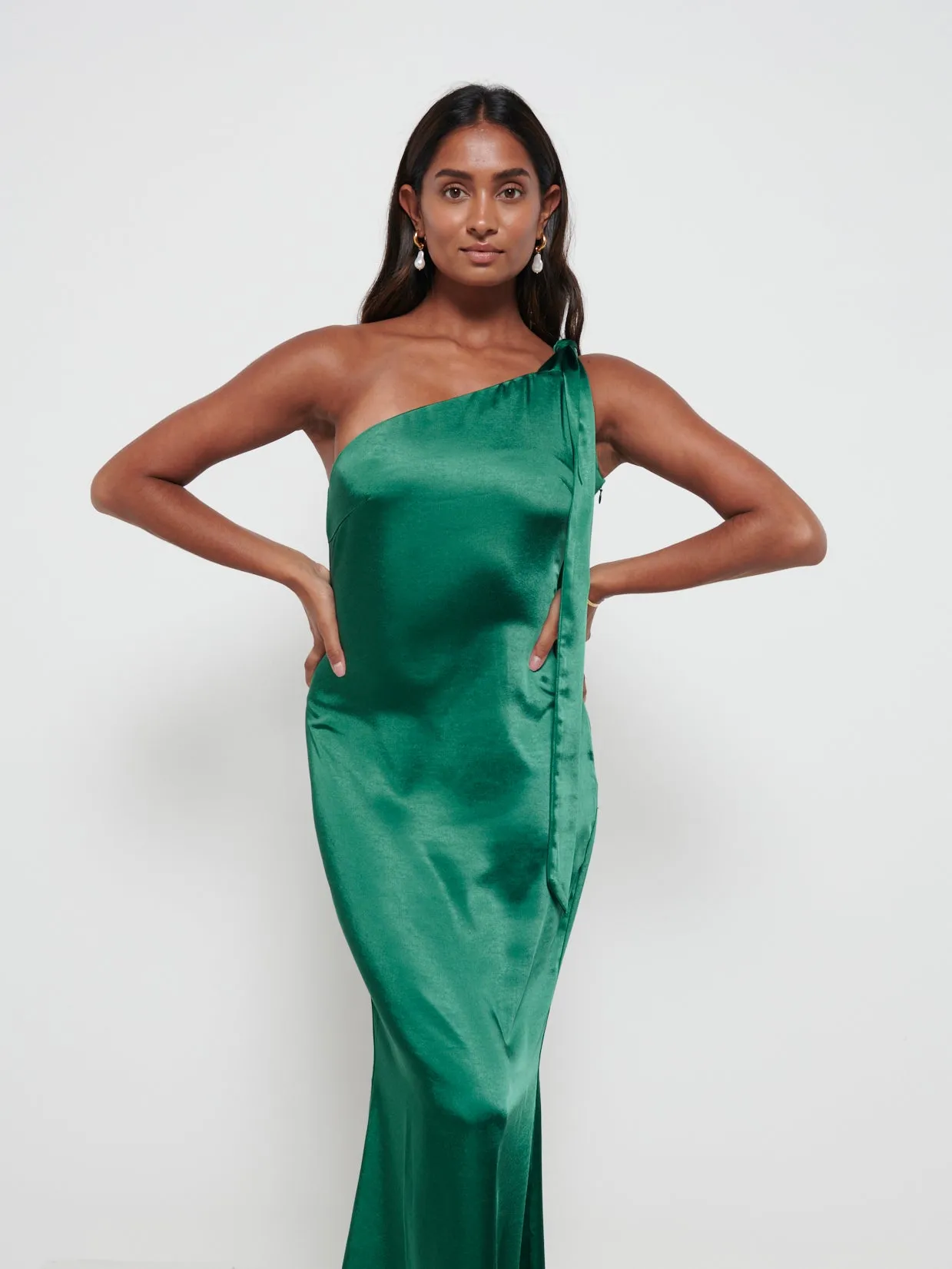Amelia Tie Maxi Bridesmaid Dress - Matte Emerald sold by Pretty Lavish product image thumbnail 2