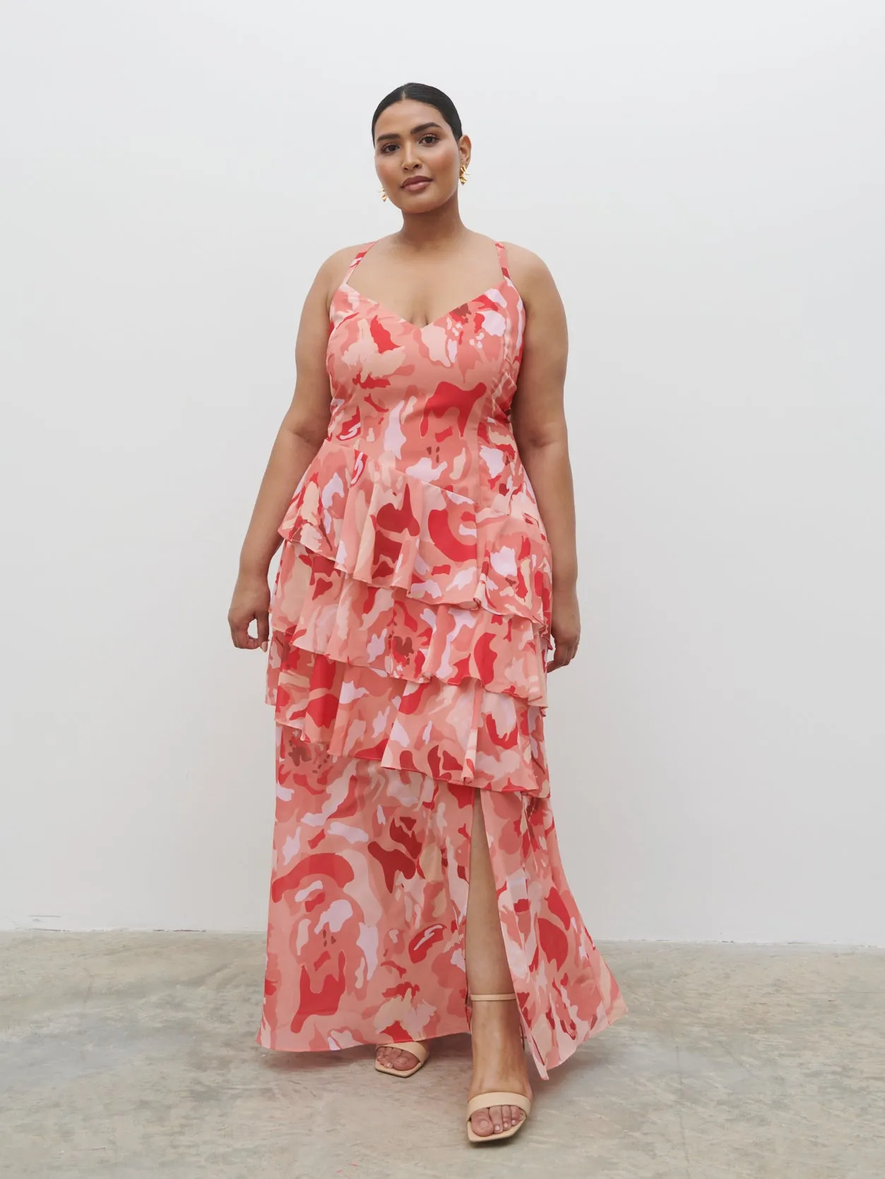 Hettie Maxi Dress Curve - Abstract Multi Floral sold by Pretty Lavish