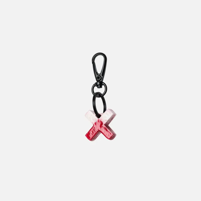 LLAVERO ICONIC ROJO sold by Blue Banana