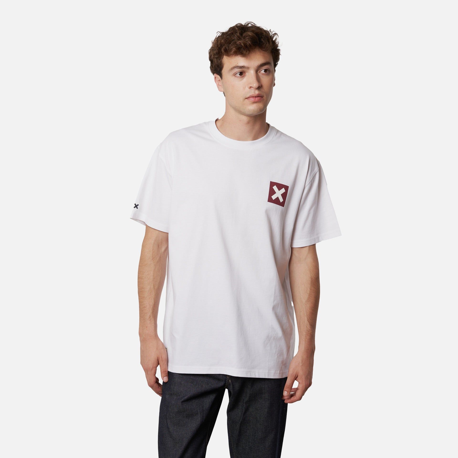WHITE NATURE TEE sold by Blue Banana product image thumbnail 5