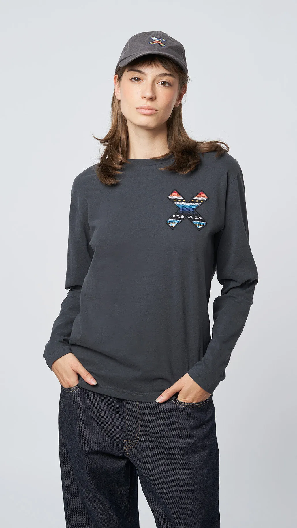 CAMISETA LS CLASSIC ANTRACITA sold by Blue Banana product image thumbnail 3