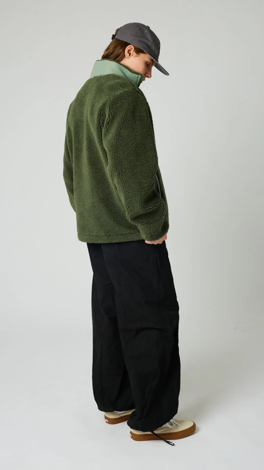 ABRIGO POLAR TENT VERDE sold by Blue Banana product image thumbnail 4