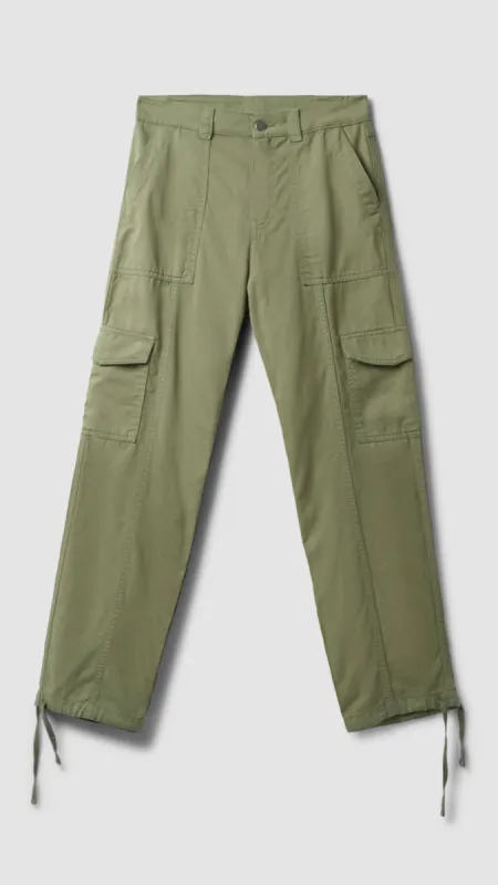 PANTALÓN CARGO MUJER DAISY IGUANA GREEN sold by Blue Banana