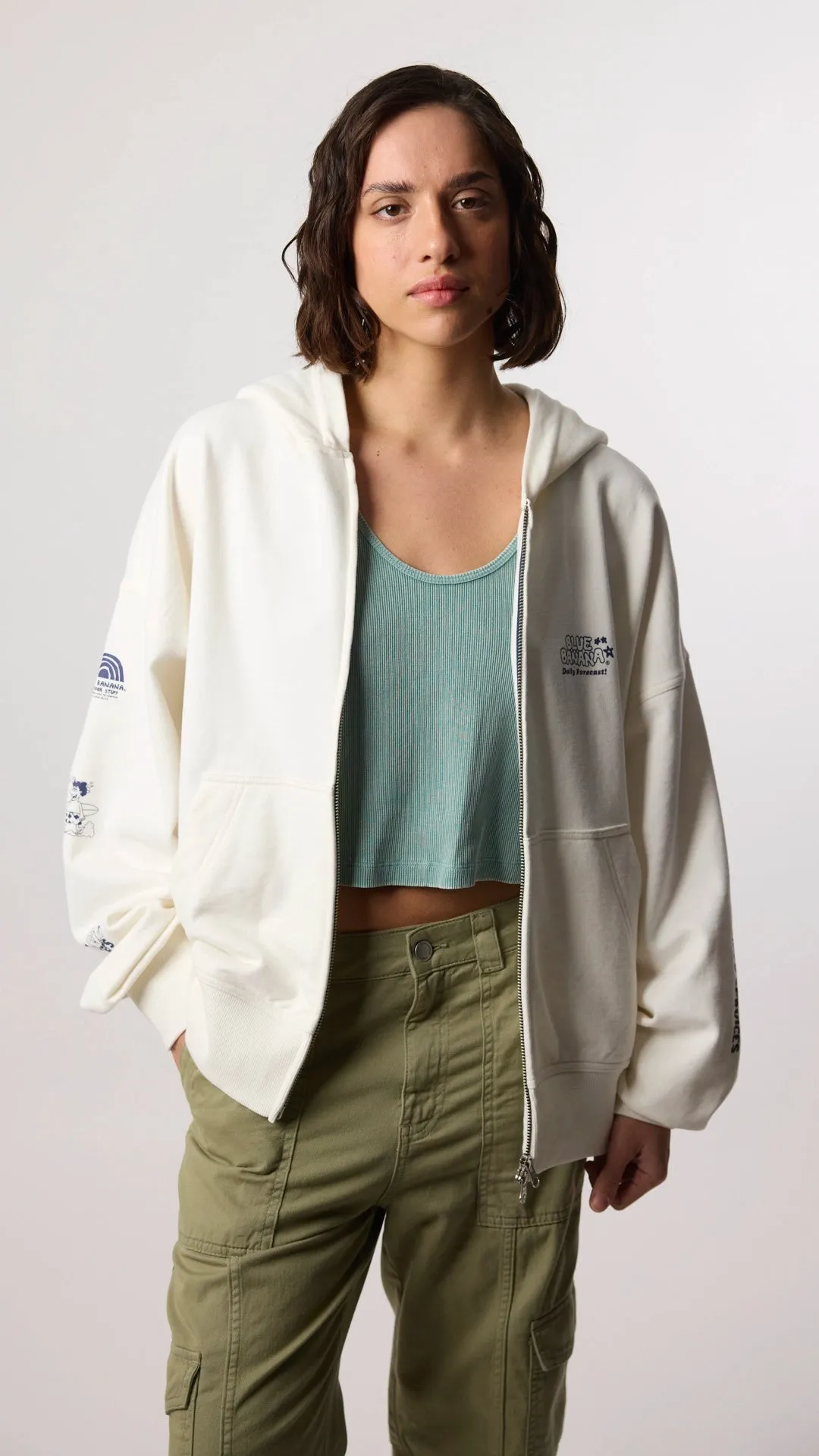 SUDADERA CON CAPUCHA FULL ZIP RANDOM BLANCO ROTO sold by Blue Banana product image thumbnail 3