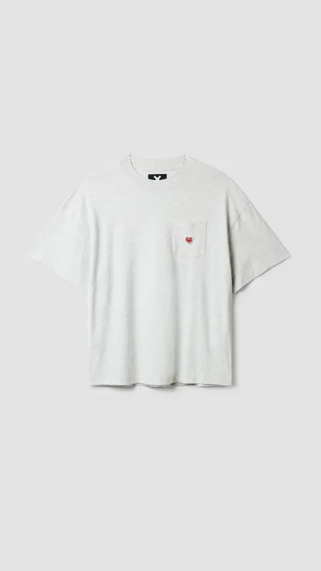 CAMISETA HEART POCKET LIGHT GREY MELANGE sold by Blue Banana