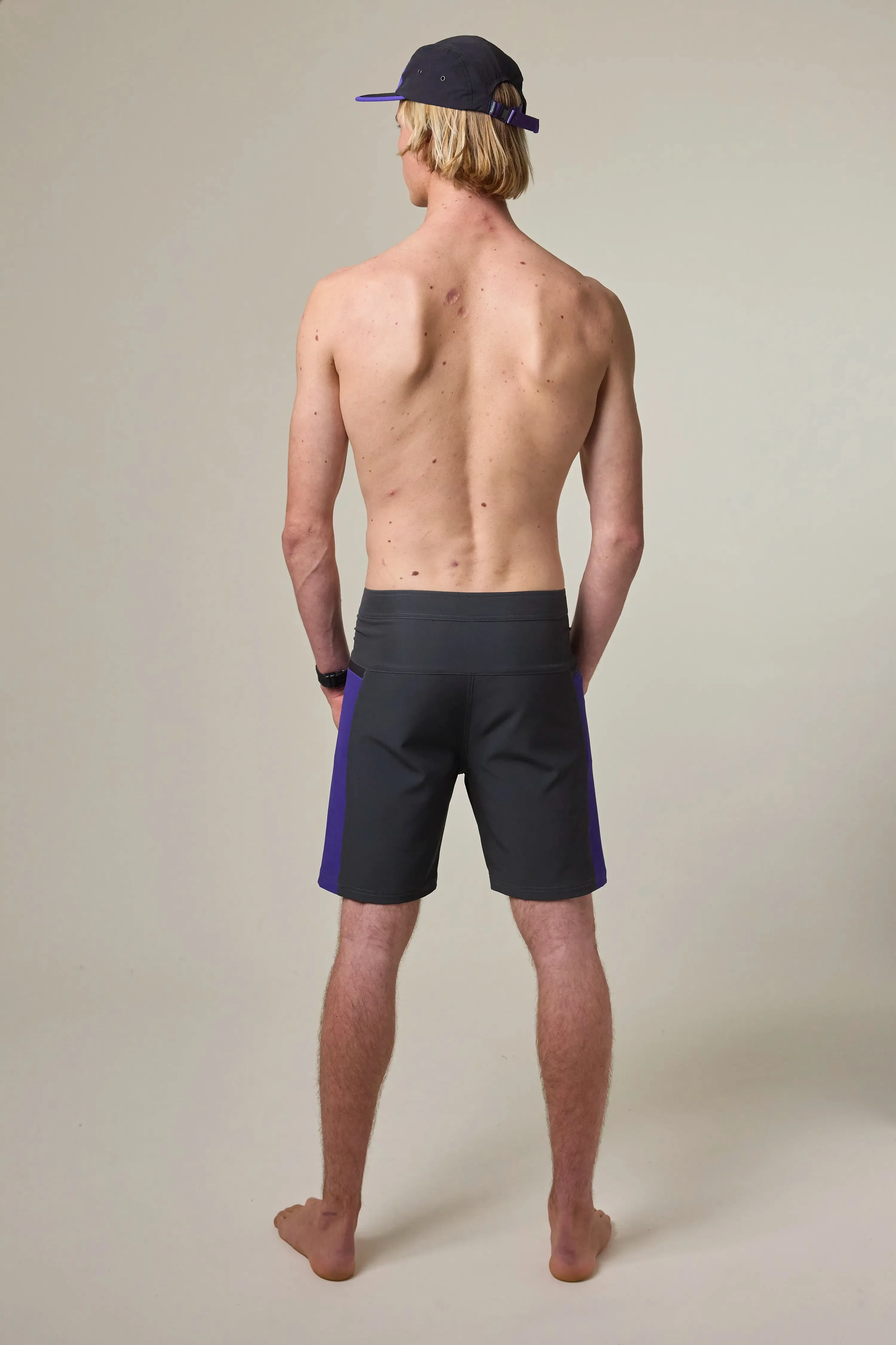 BAÑADOR DE SURF TIM ANTRACITA sold by Blue Banana product image thumbnail 4