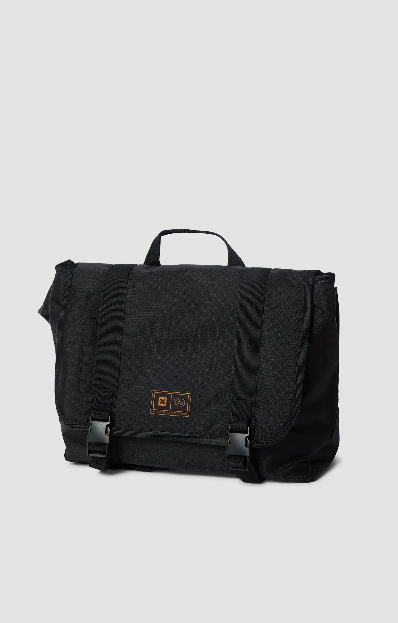 BOLSA MESSENGER CRD NEGRA sold by Blue Banana