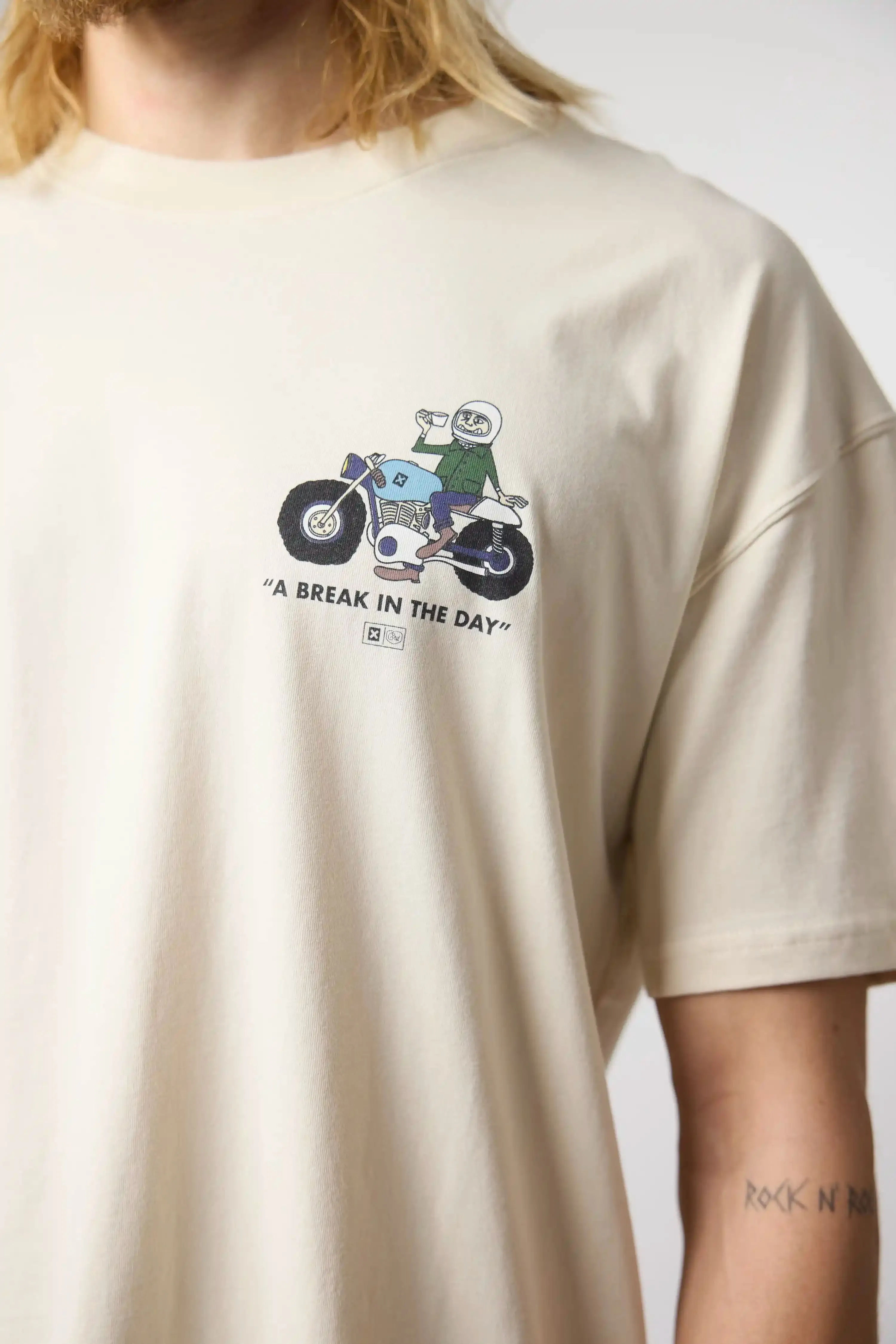 CAMISETA RIDER CRD BLANCO ROTO sold by Blue Banana product image thumbnail 3
