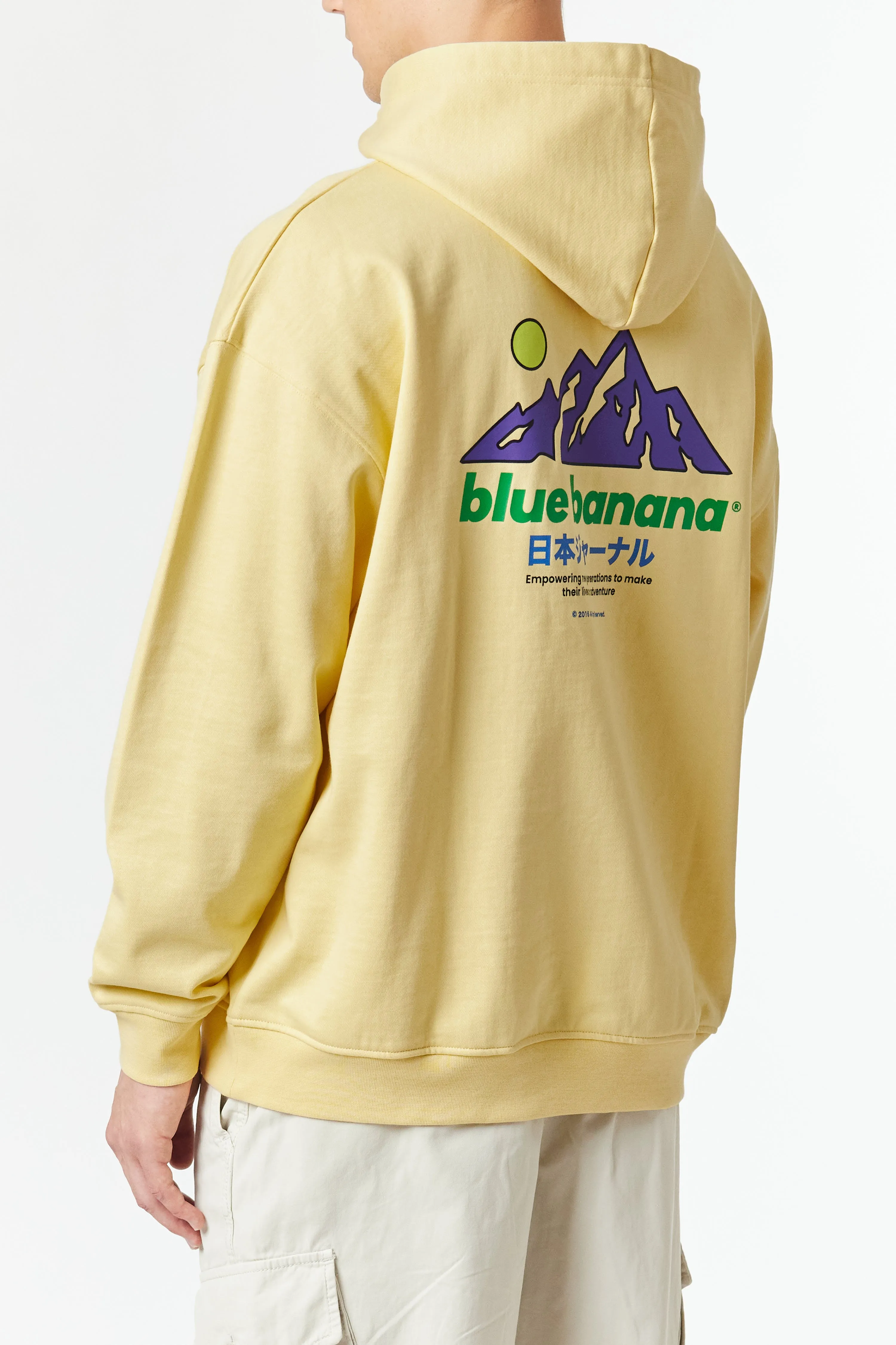 SUDADERA CON CAPUCHA ONTAKE AMARILLO CLARO sold by Blue Banana product image thumbnail 3