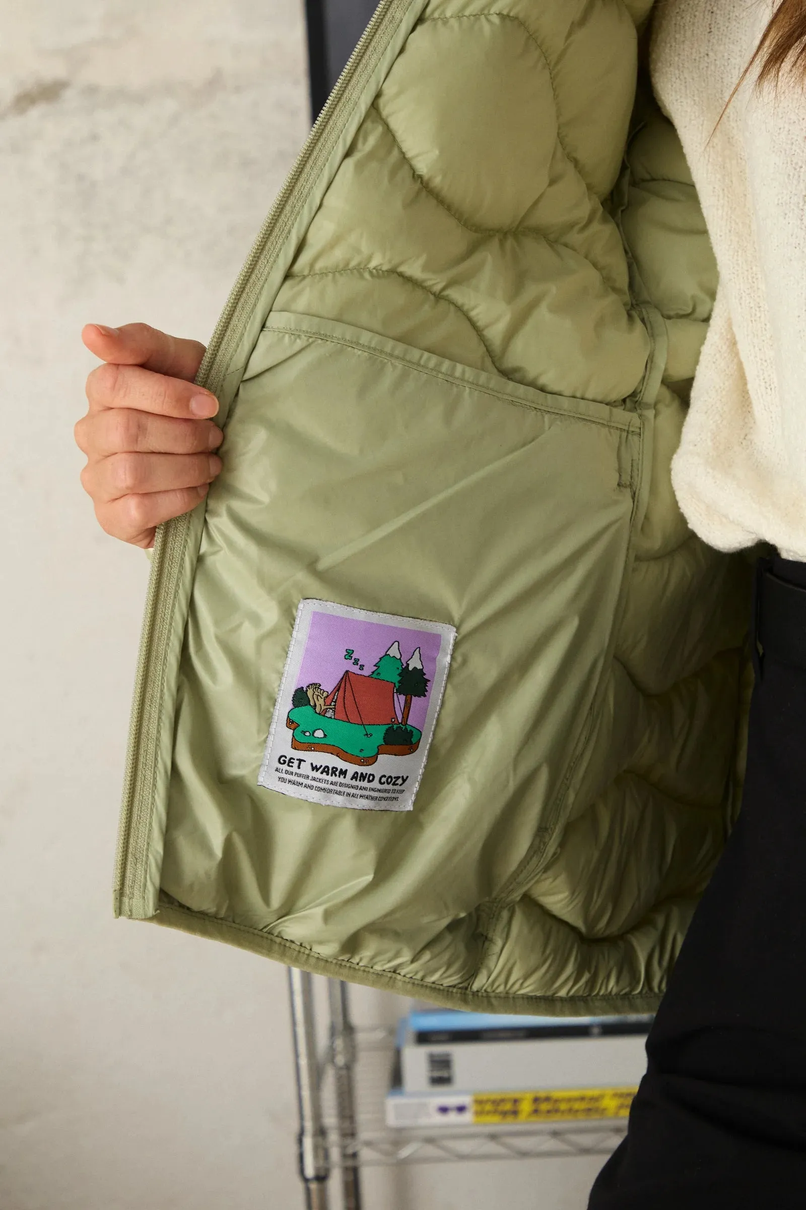 PUFFER BLIZZARD PISTACHO sold by Blue Banana product image thumbnail 3