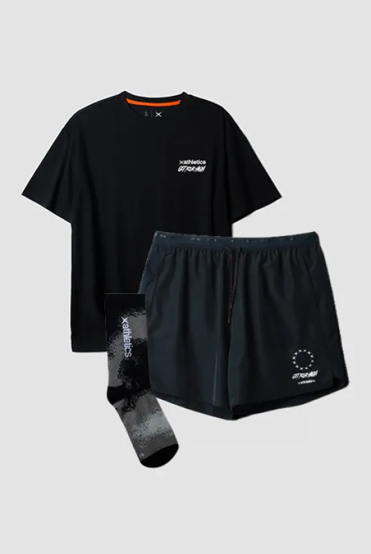PACK CAMISETA GRAPHIC NEGRA + PANTALÓN CORTO TRAIN NEGRO + CALCETINES GRADIENT DARK GREY sold by Blue Banana