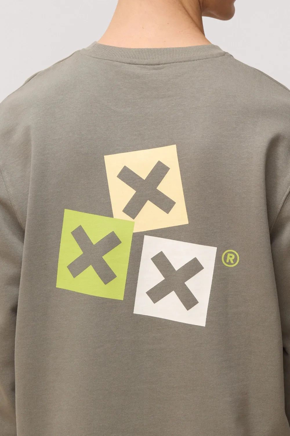 SUDADERA GRAVITY OLIVE GREEN sold by Blue Banana product image thumbnail 4