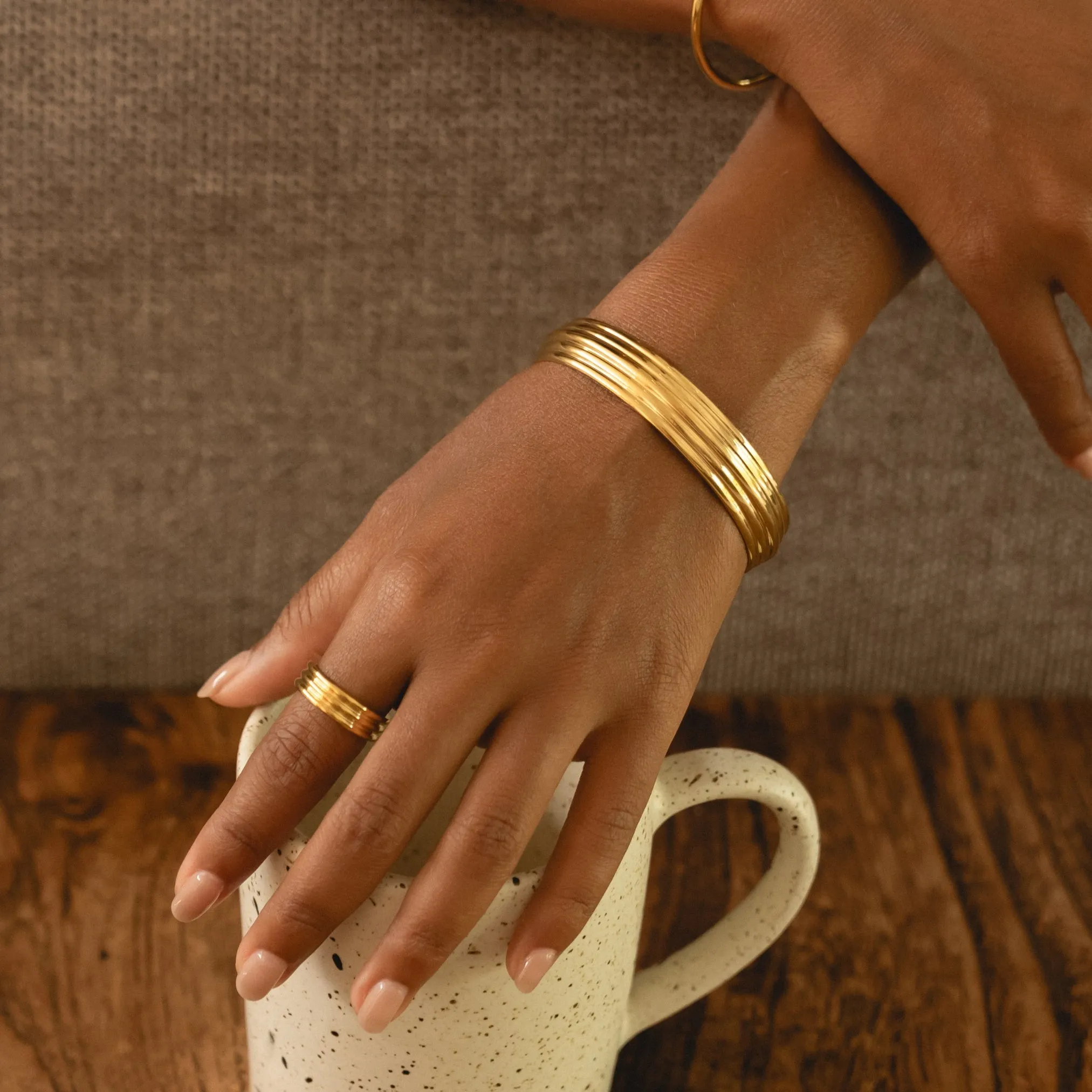 Linea Ring sold by Atolea product image thumbnail 5