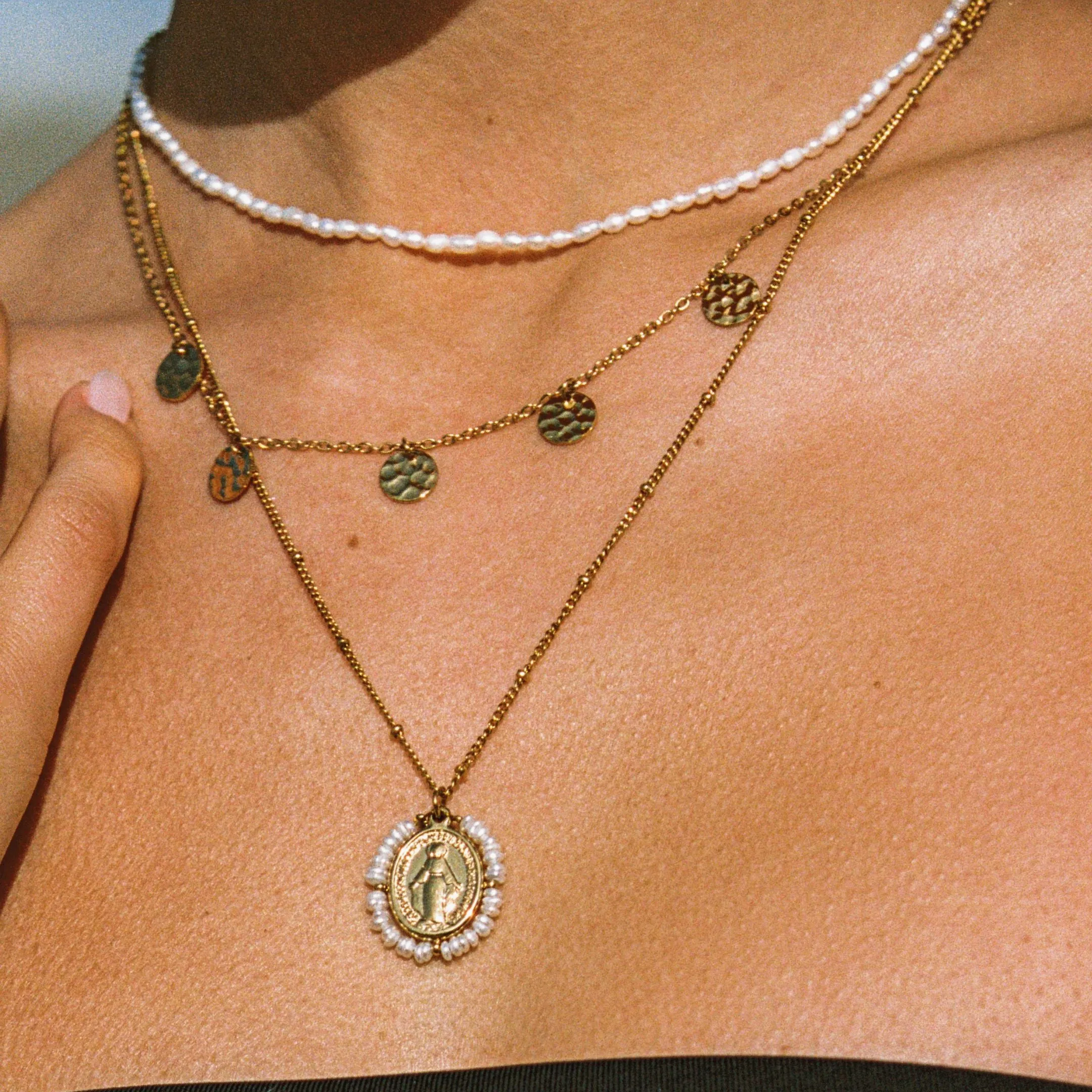 Tiny Pearls Choker sold by Atolea product image thumbnail 5