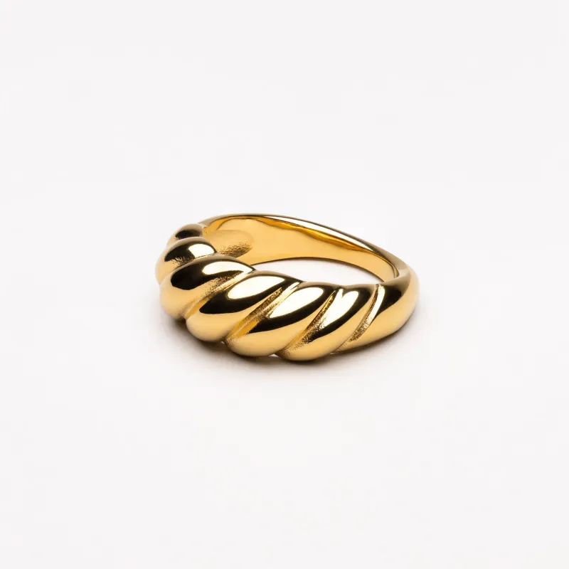 Croissant Ring made by Atolea