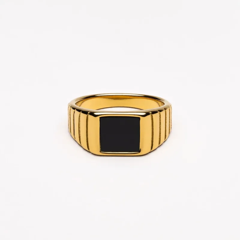 "Kaya" Onyx Ring made by Atolea