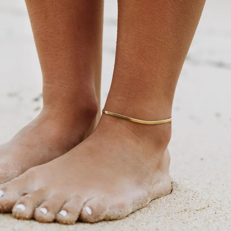 "Kauai" Herringbone Anklet made by Atolea