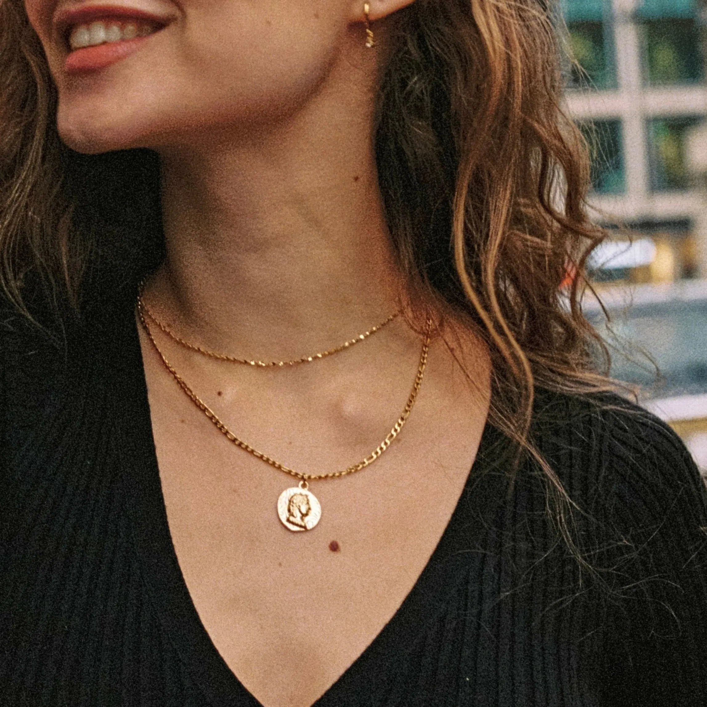 Swirl Choker sold by Atolea product image thumbnail 3