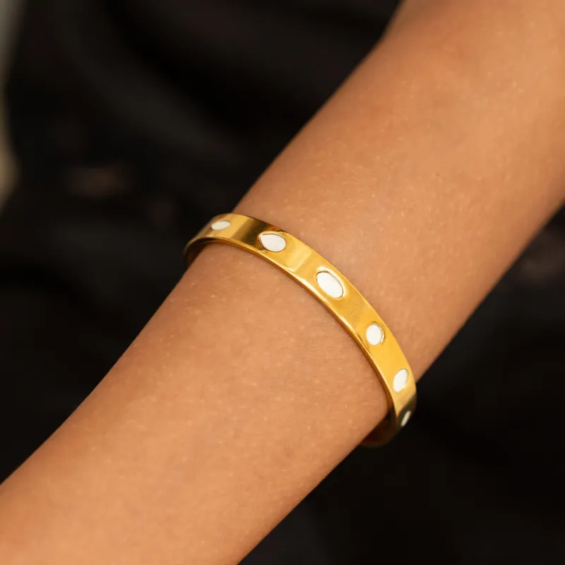 Mother of Pearl Cuff made by Atolea