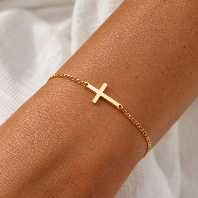 Cross Bracelet made by Atolea