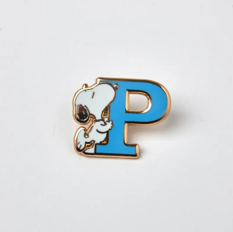 PEANUTS P ALPHABET ENAMEL PIN made by TSPTR