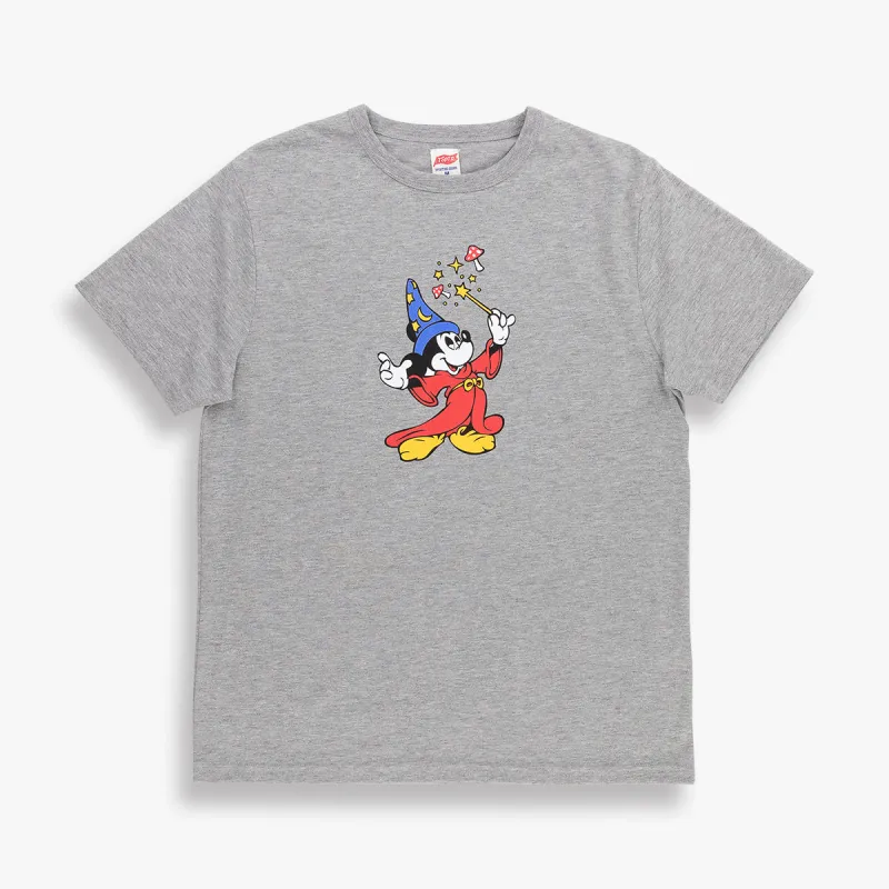 DIZZNEELAND TEE made by TSPTR