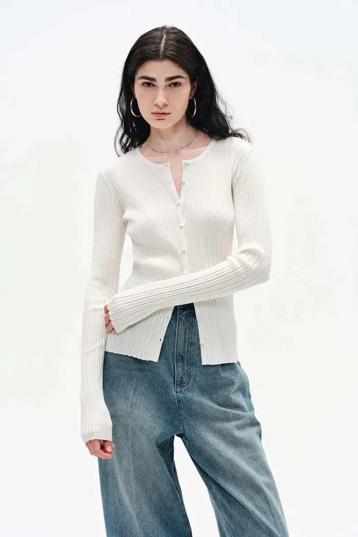 Emma White Fitted Cardigan in Cotton Blend Yarn Knit sold by Fabrique product image thumbnail 2