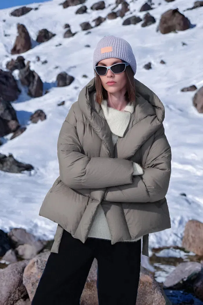 Iliana Gray Belted Hooded White Duck Down Jacket in Ultra Light Fabric sold by Fabrique product image thumbnail 5