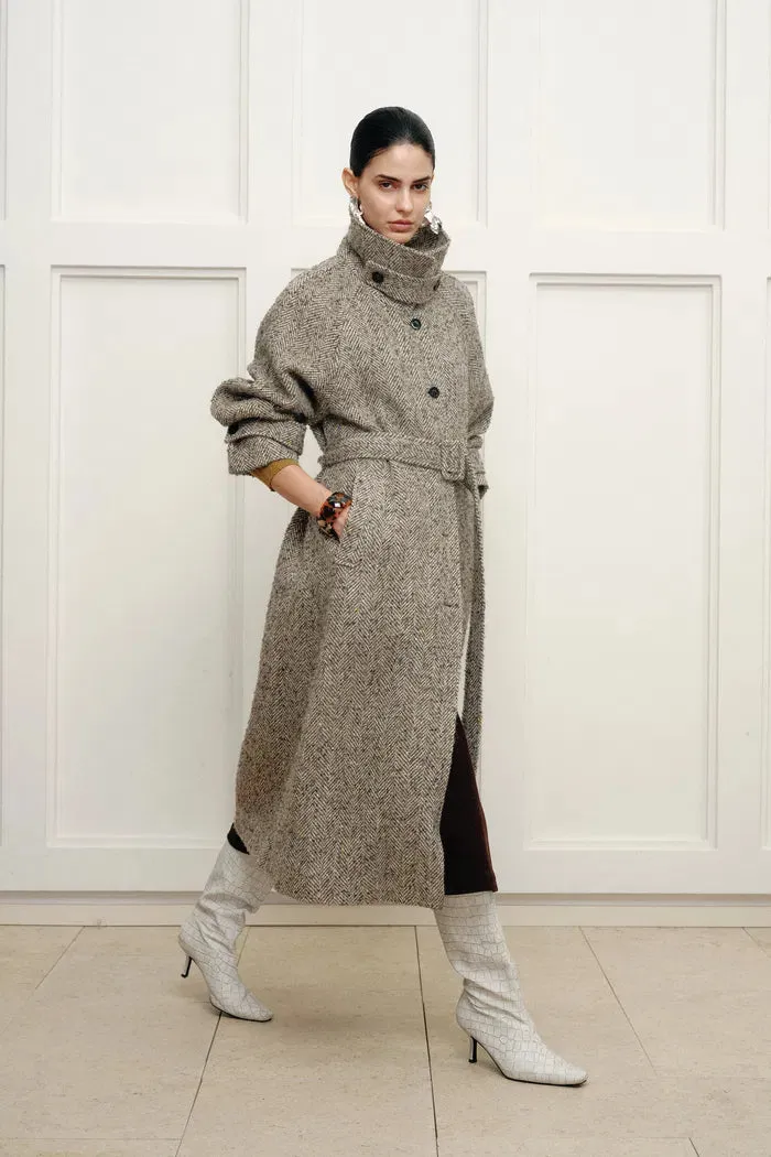 Margot Long Coat in Wool-Alpaca Blend sold by Fabrique product image thumbnail 3