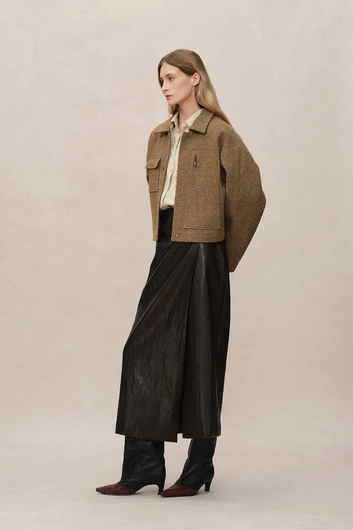 Lily Woolen Short Coat in Midweight Wool Twill sold by Fabrique product image thumbnail 5