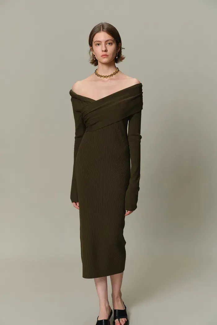 Veronica Fitted Dress in Anti-Pilling Knit sold by Fabrique product image thumbnail 5