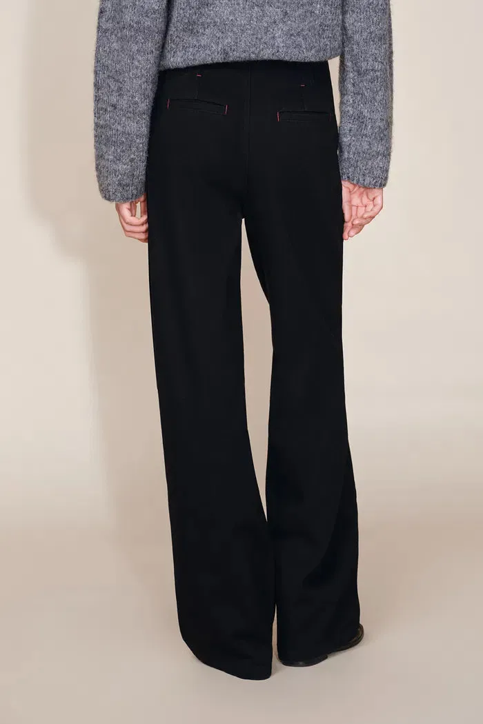 Soft Sculpture Contrast Stitch Barrel Leg Jeans in Cotton Denim sold by Fabrique product image thumbnail 3