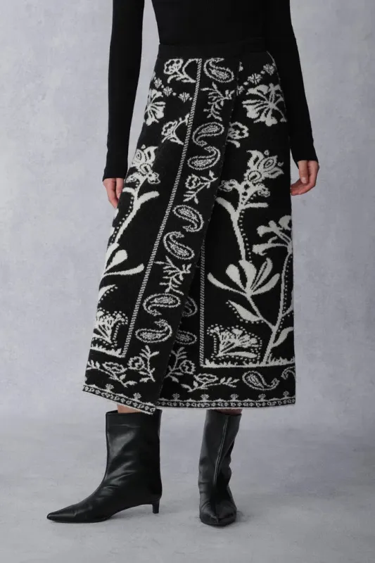 Cloe Paisley Jacquard Skirt in Merino Wool sold by Fabrique