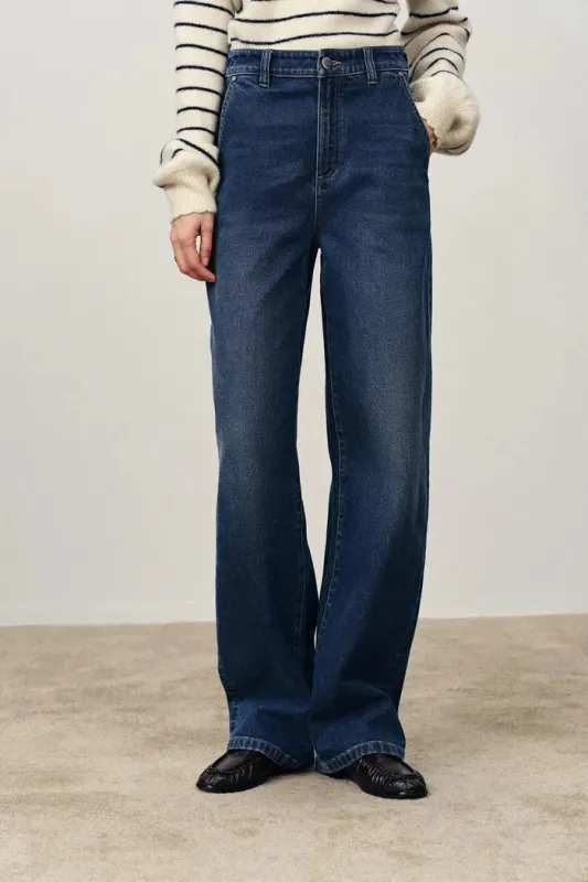 Soren Straight Barrel Leg Jeans in Stretchy Denim sold by Fabrique