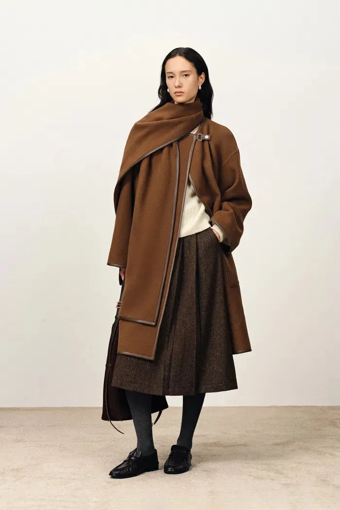 Selian Detachable Scarf Coat in Double-Face Merino Wool sold by Fabrique product image thumbnail 3