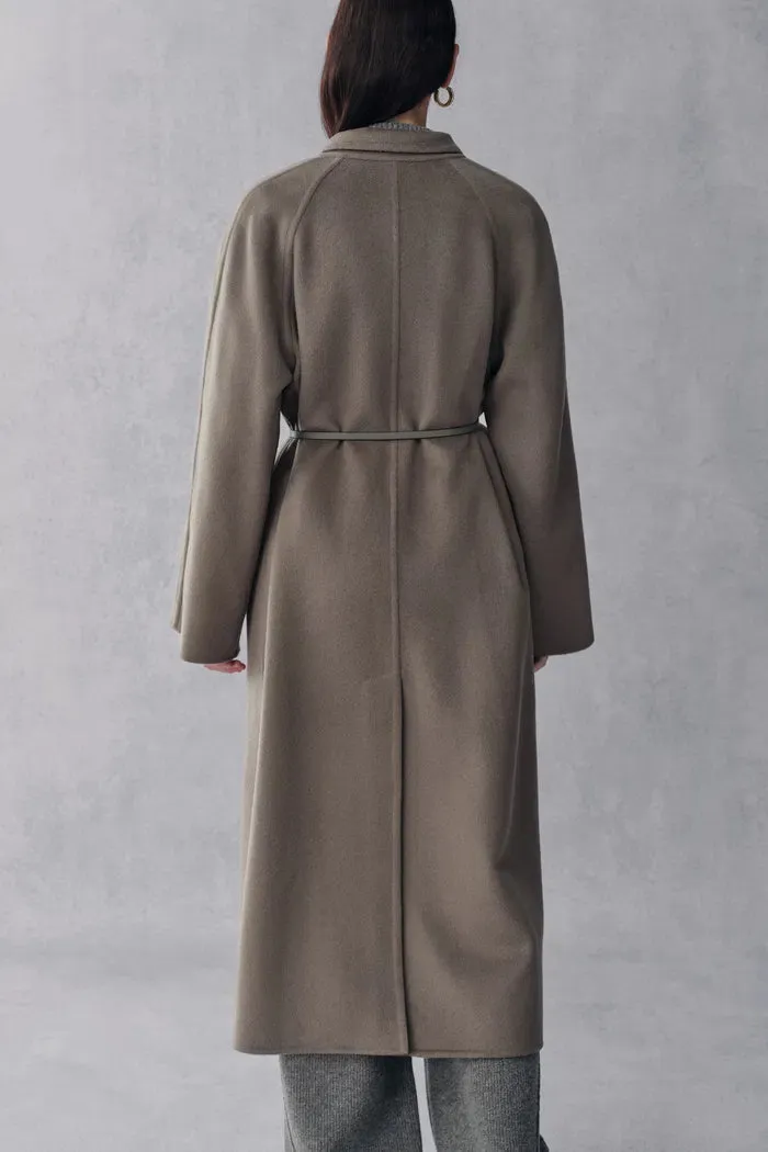 Ava Peaked Lapel Coat in Merino Cashmere Blend sold by Fabrique product image thumbnail 5