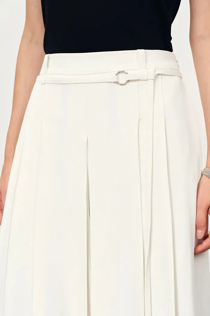 Mignon Anti Transparency Wide Leg Culottes in Lightweight Suiting sold by Fabrique product image thumbnail 5